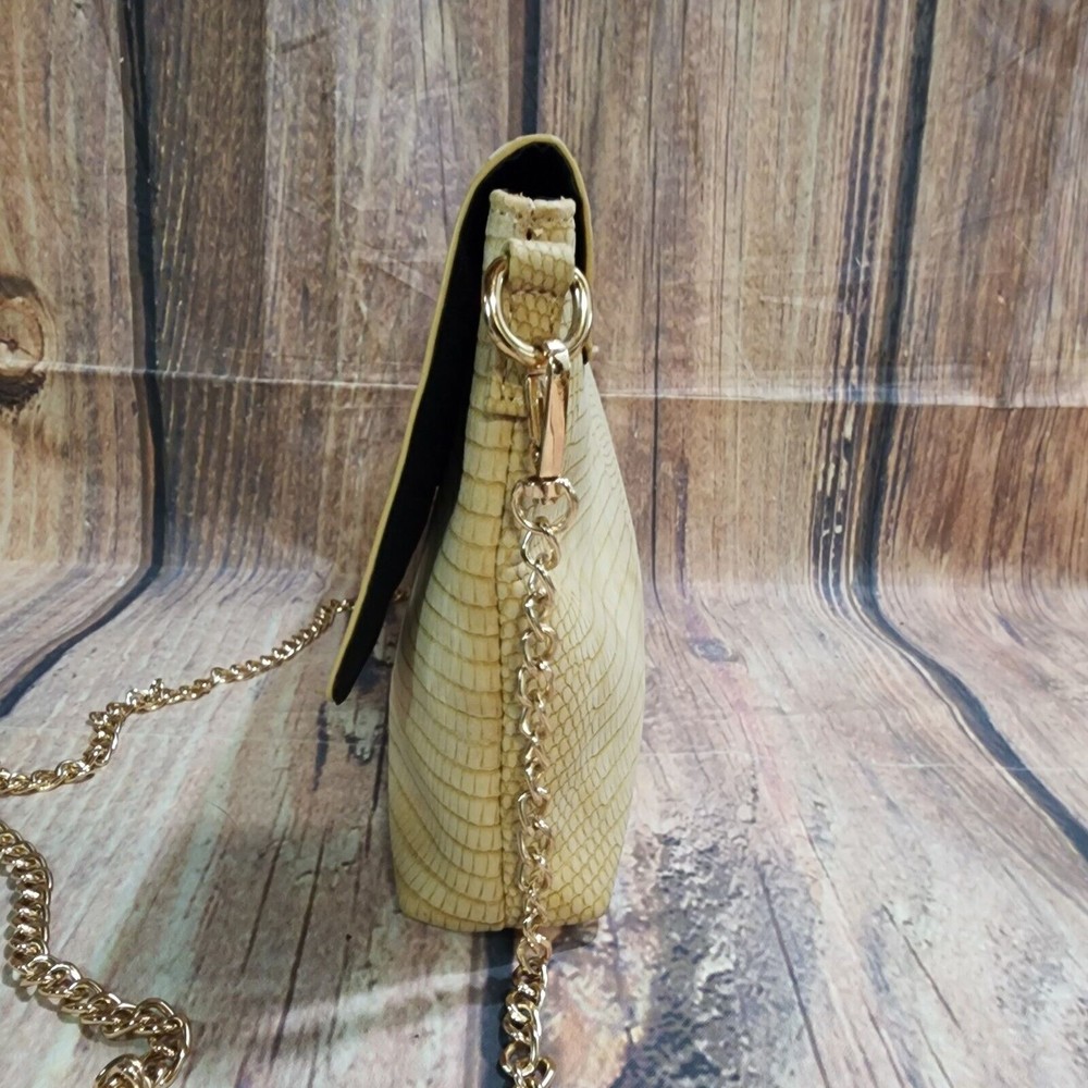 Cato Beige/Tan Textured Faux Leather Purse Gold Hardware Chain Strap 21" Drop - Picture 2 of 14